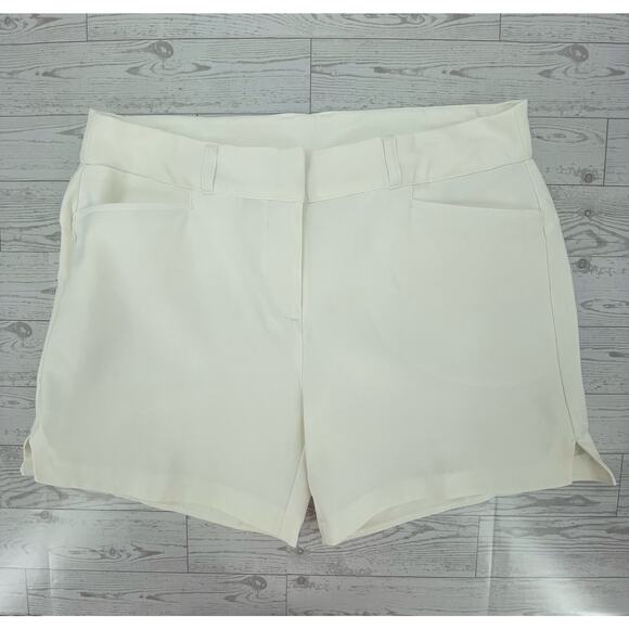 Adidas Women's Primegreen Flat Front Golf Shorts, 5" Inseam NWT, Sz. 12, Tennis - Picture 2 of 11